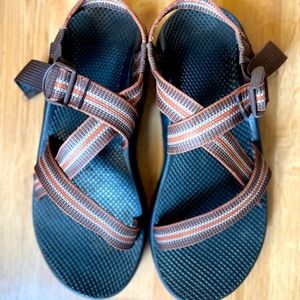 EUC Chaco Z/1 Men’s 11 🟤🟠 Striped Sandals